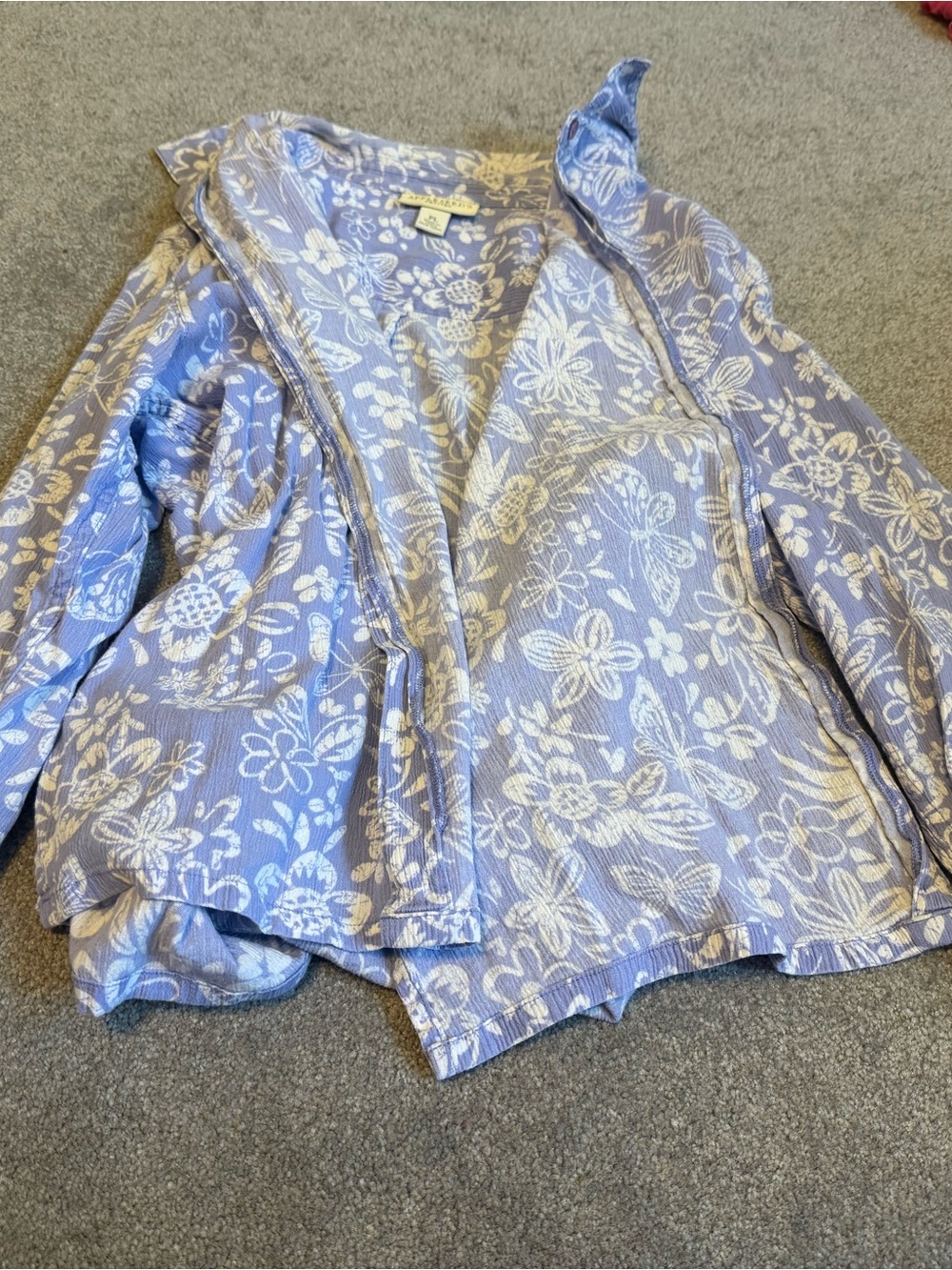 Appleseed's Lavender Floral Petite Top